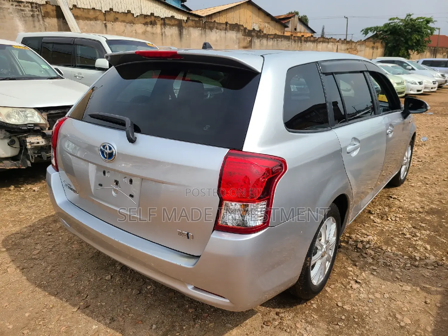 Toyota Fielder 2014 SV Premium Silver