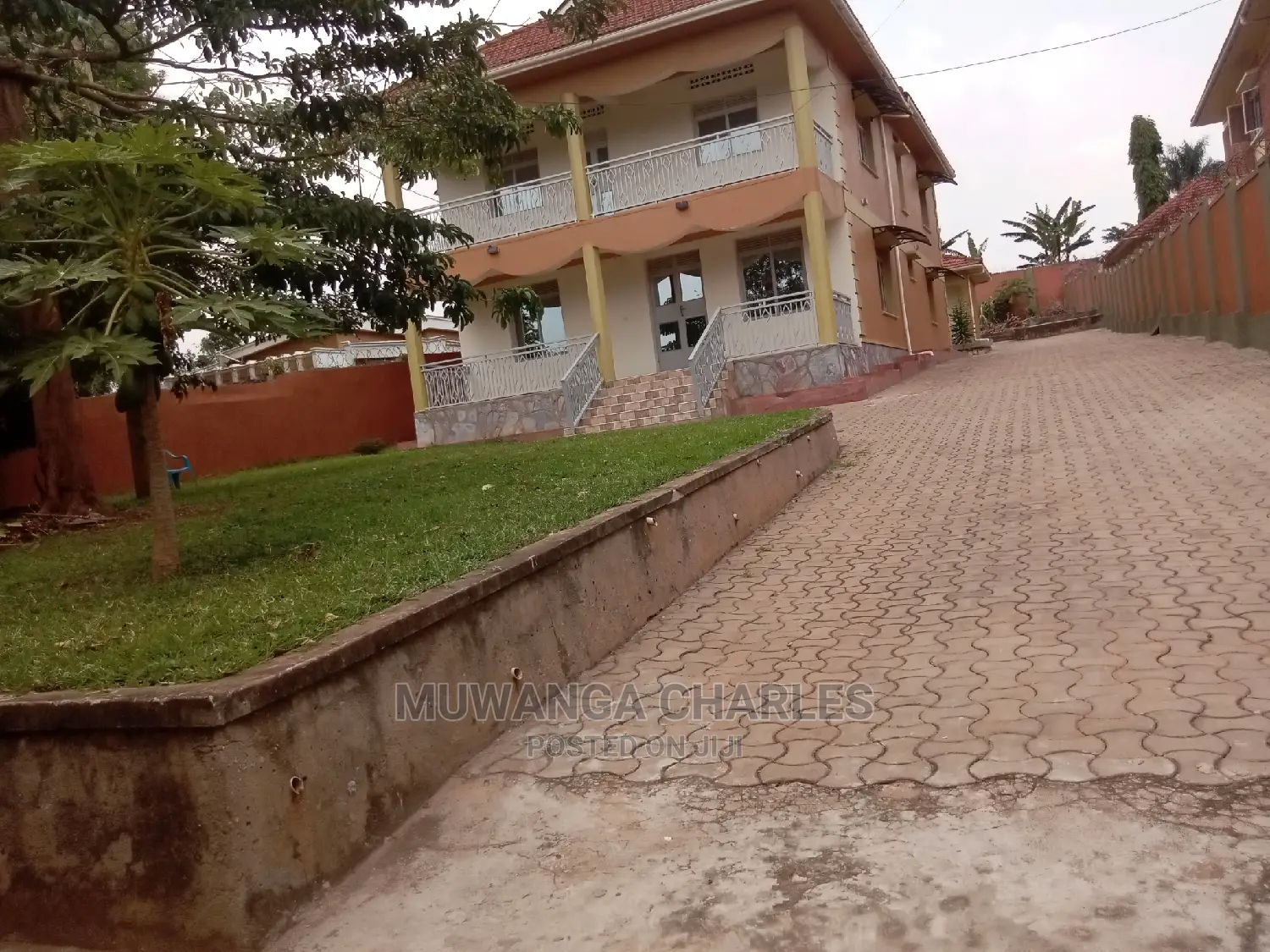 4bdrm Duplex in Fs Properties Ltd, Central Division for Rent
