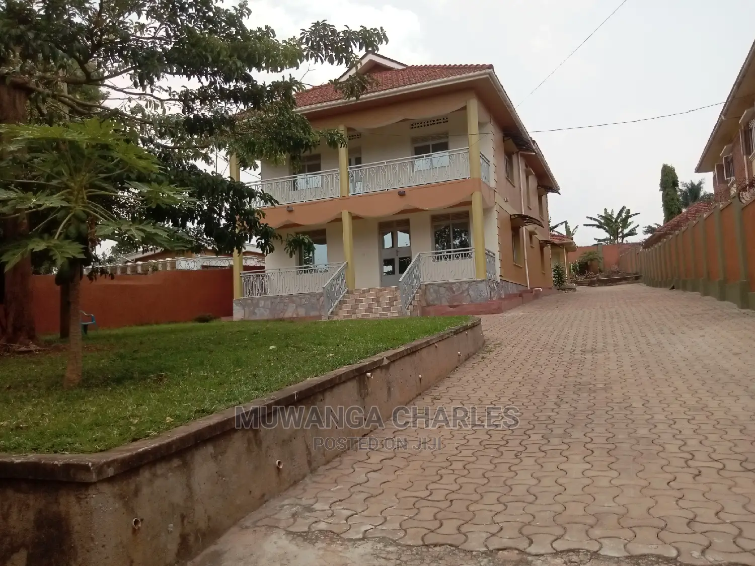 4bdrm Duplex in Fs Properties Ltd, Central Division for Rent