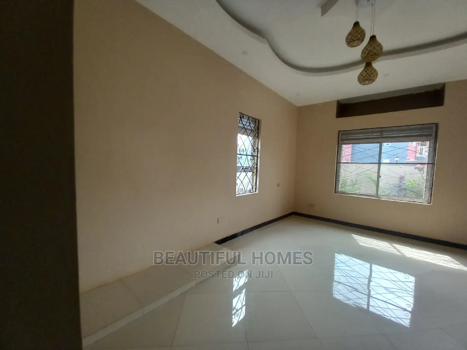 Furnished 4bdrm House in Minister'S Lane, Kira for Sale