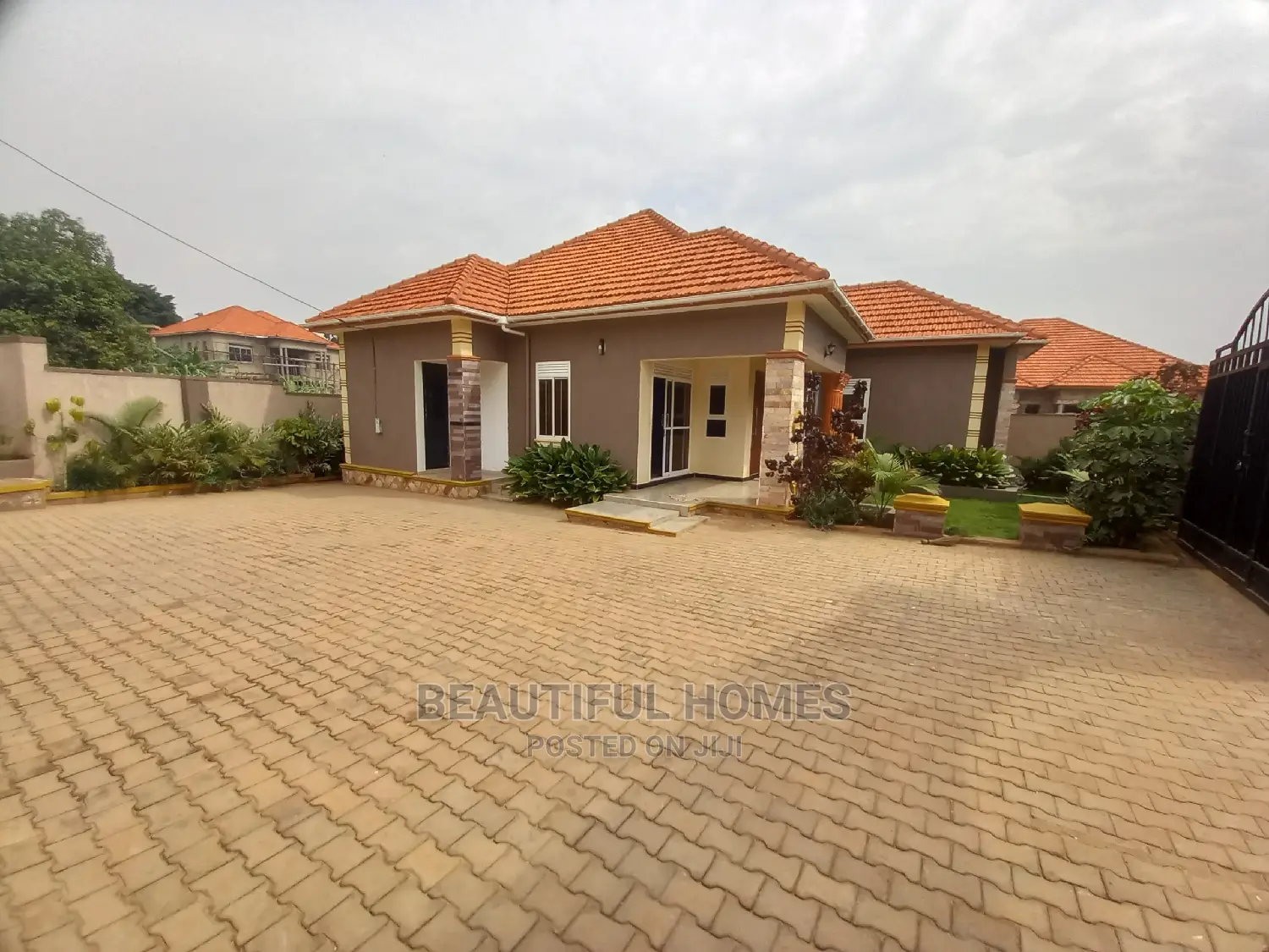 Furnished 4bdrm House in Minister'S Lane, Kira for Sale
