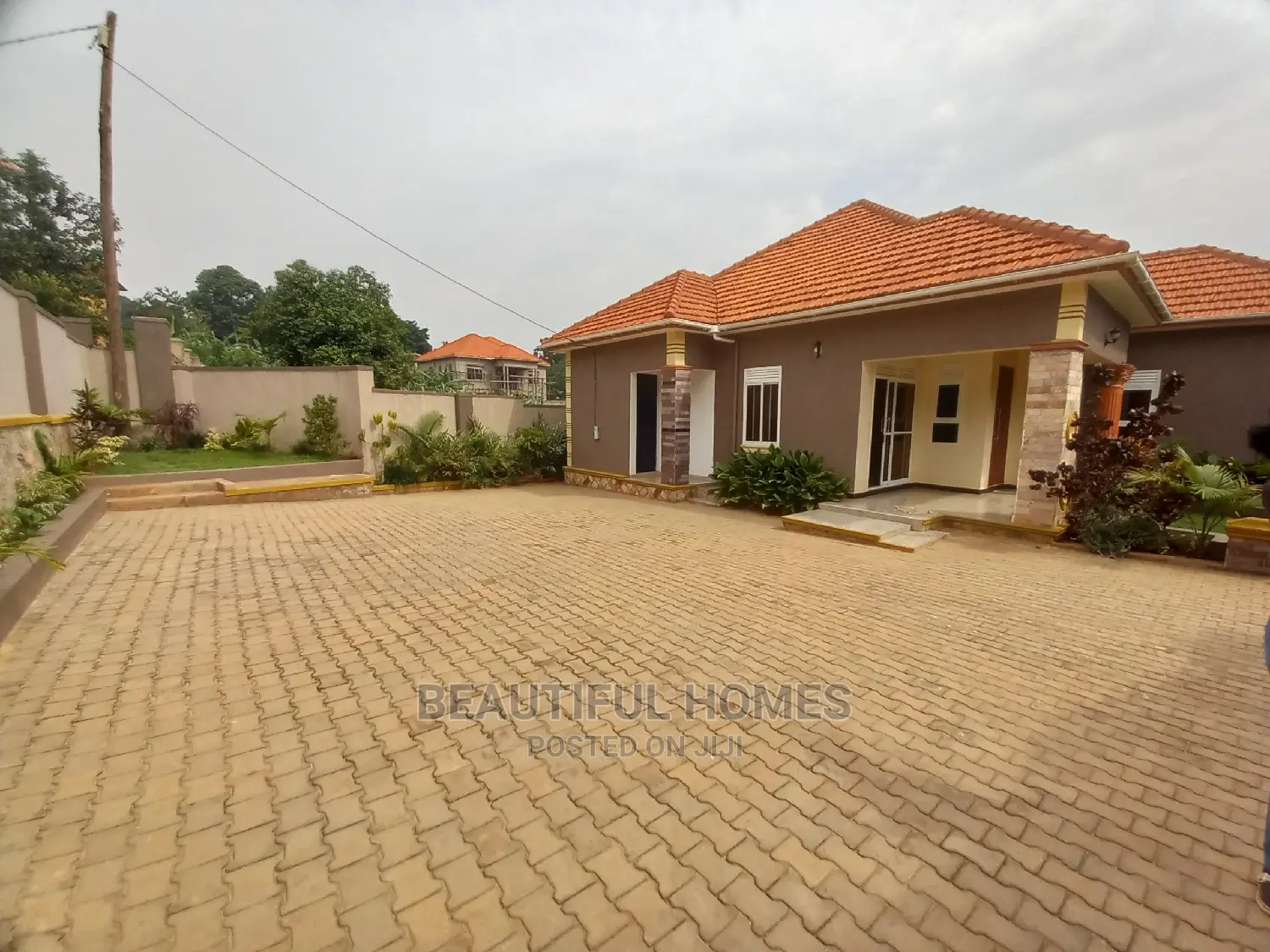 Furnished 4bdrm House in Classy Neighborhood, Kira for Sale