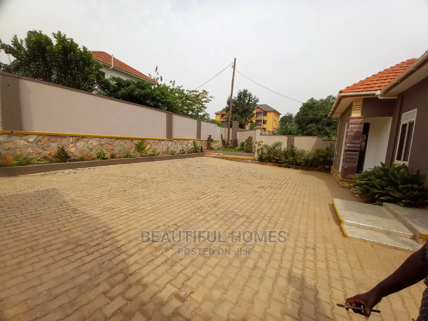 Furnished 4bdrm House in Classy Neighborhood, Kira for Sale