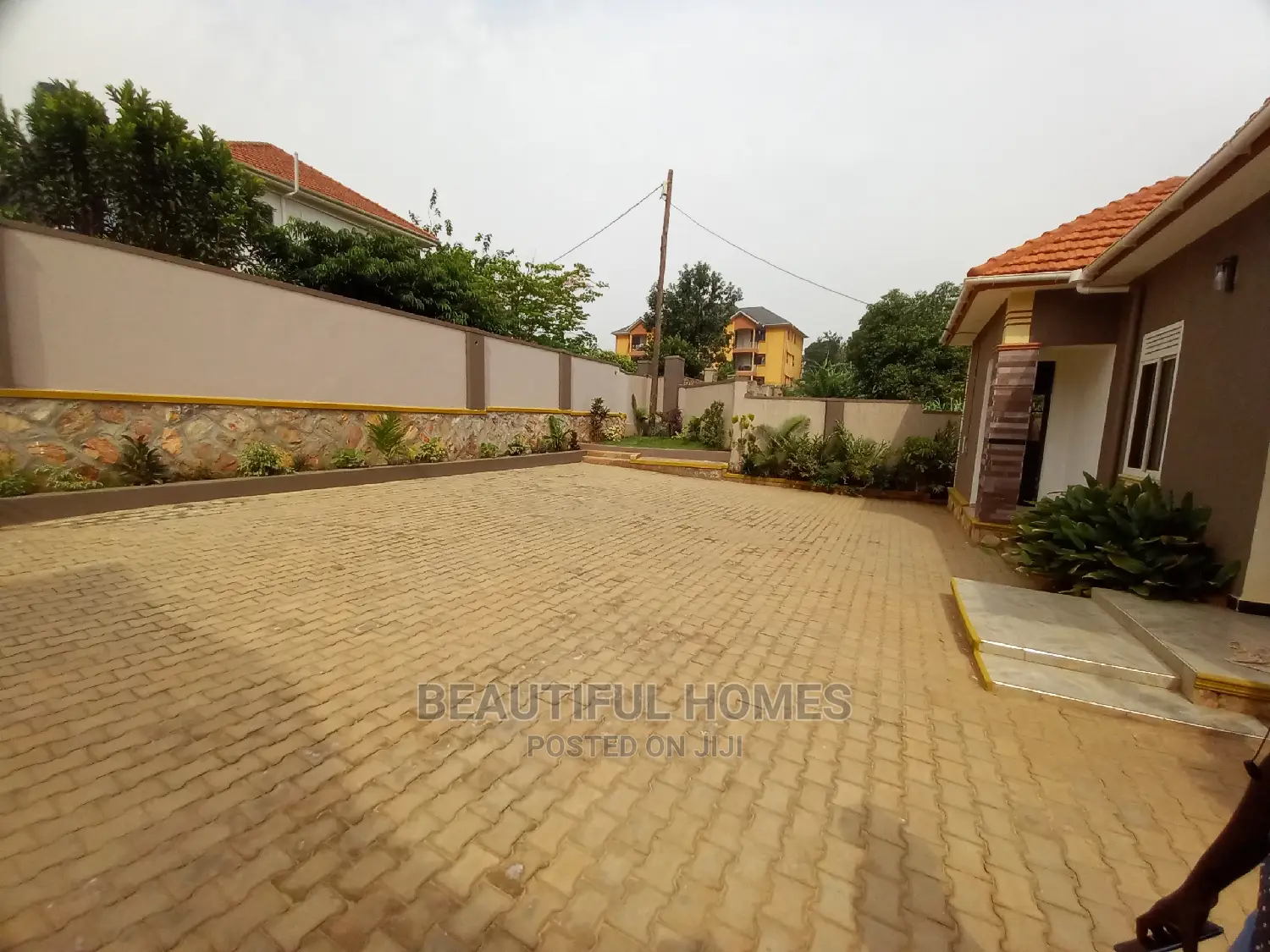 Furnished 4bdrm House in Classy Neighborhood, Kira for Sale