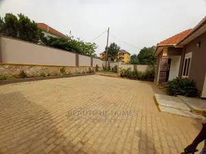Furnished 4bdrm House in Classy Neighborhood, Kira for Sale