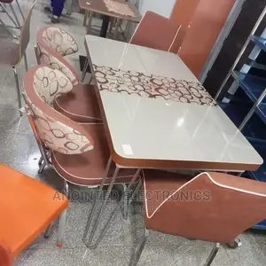 Dining Table, 6 Seaters