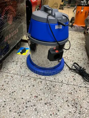 20 Litre Vacuum Cleaner