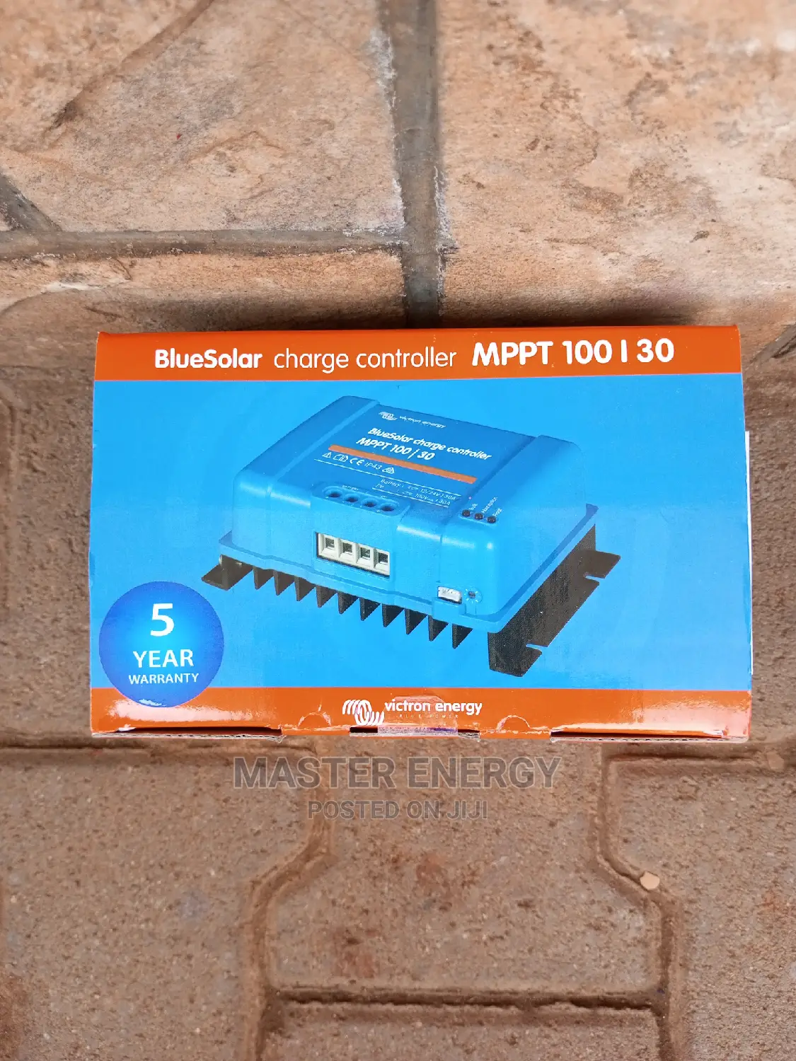 100/30a MPPT Victron Controller