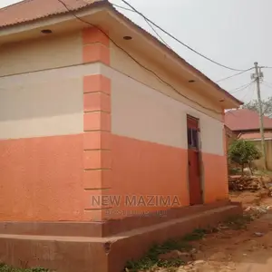 2bdrm House in Kawempe Kawanda, Central Division for Sale