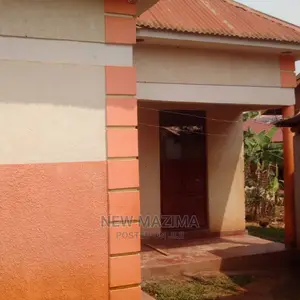 2bdrm House in Kawempe Kawanda, Central Division for Sale