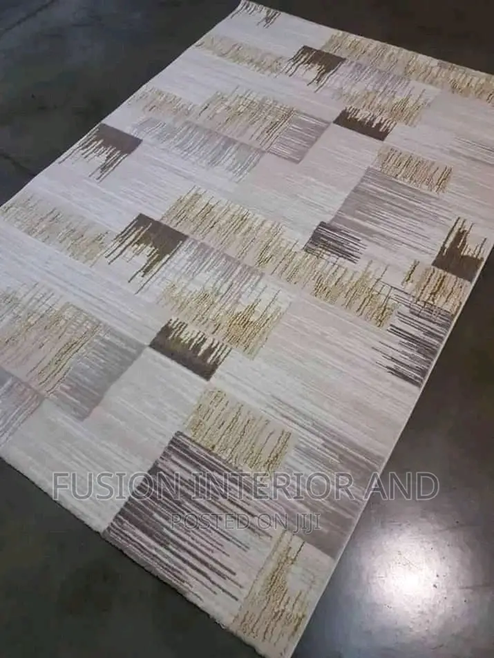 Center Carpets