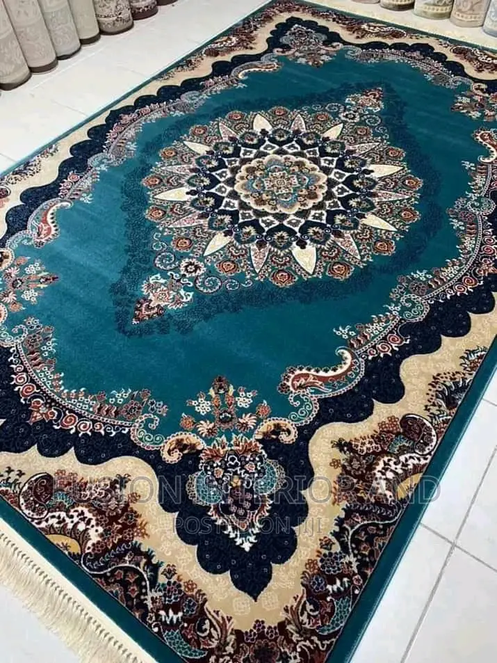Center Carpets
