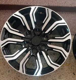 Photo - Toyota Hilux Revolution 17inch Sport Rims
