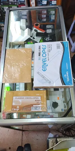 Envelopes A4