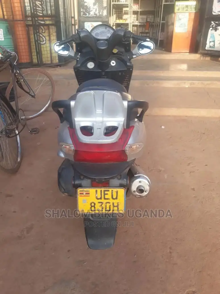 Honda 2018 Gray