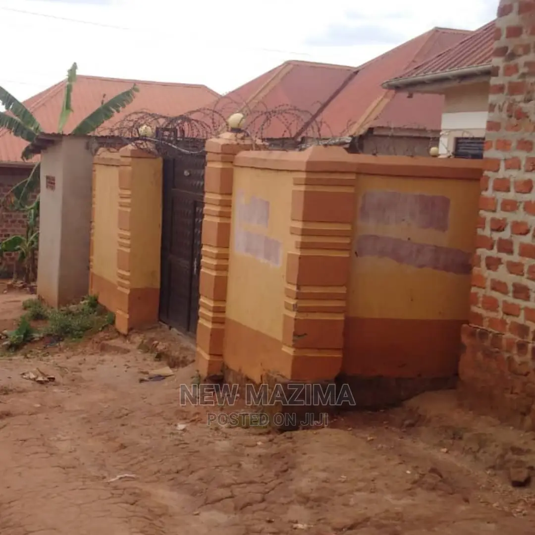 2bdrm House in Kawempe Kawanda, Central Division for sale
