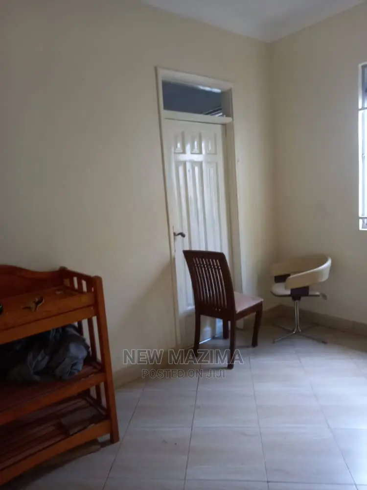 3bdrm House in Seguku Katare, Division a for Sale
