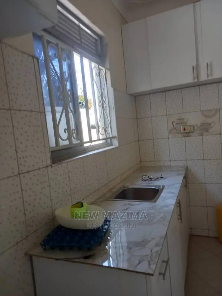 3bdrm House in Seguku Katare, Division a for Sale