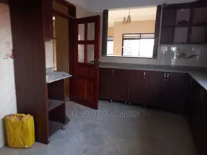 Furnished 4bdrm House in Kira Tarmacked for Sale