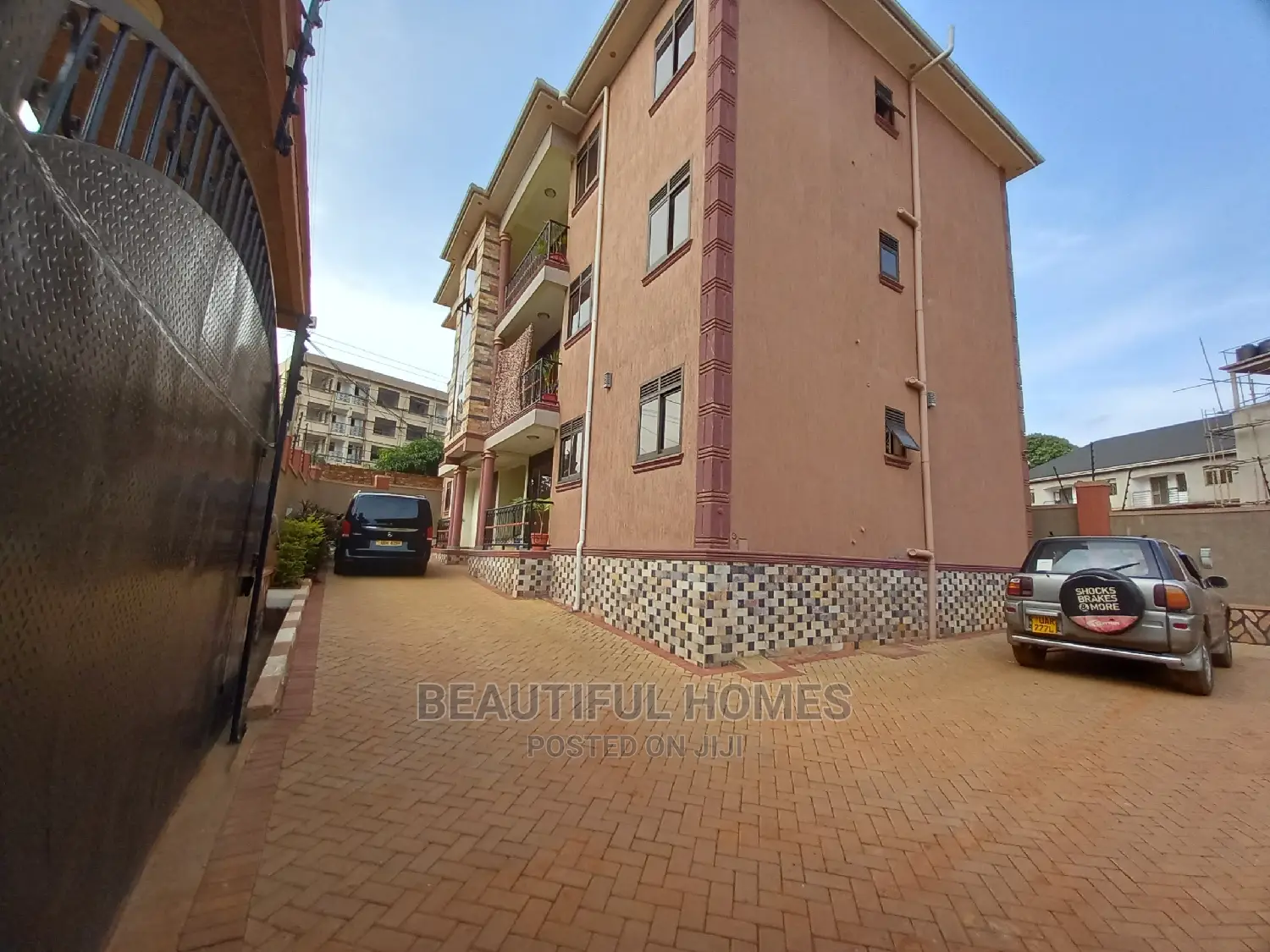 Furnished 2bdrm Apartment in Kisaasi, Central Division for Sale