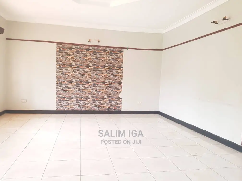 4bdrm Bungalow in Kololo Property, Central Division for Rent