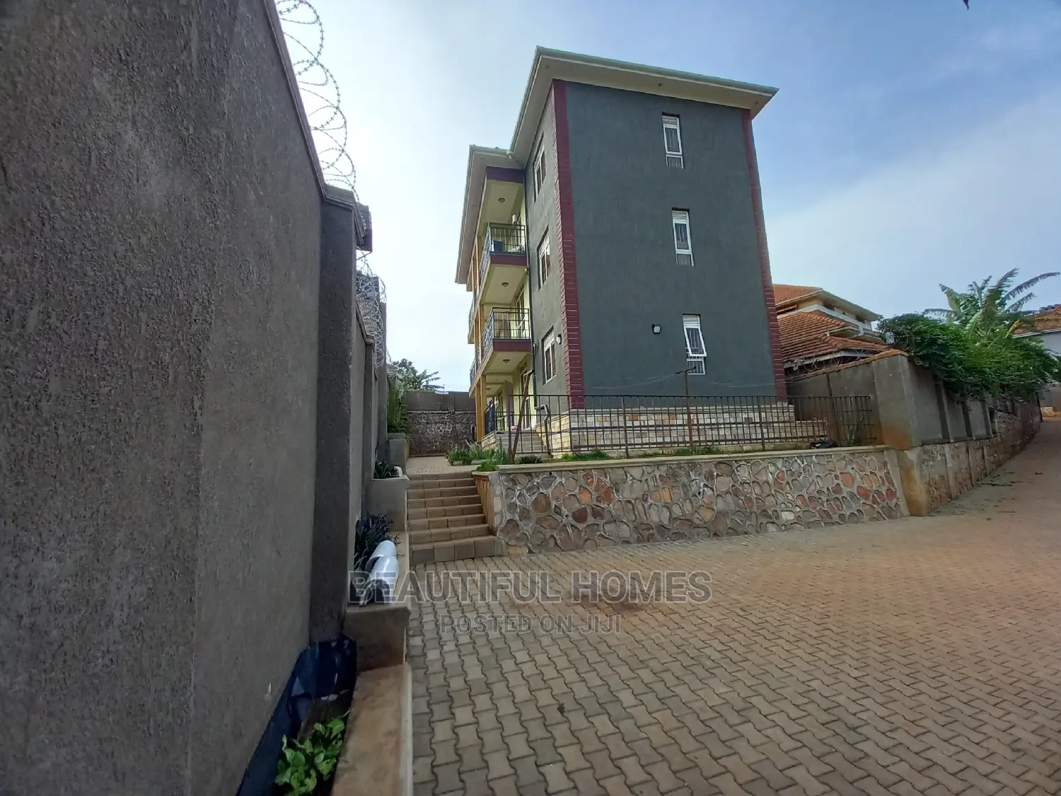 Furnished 2bdrm Apartment in Kisaasi, Central Division for Sale