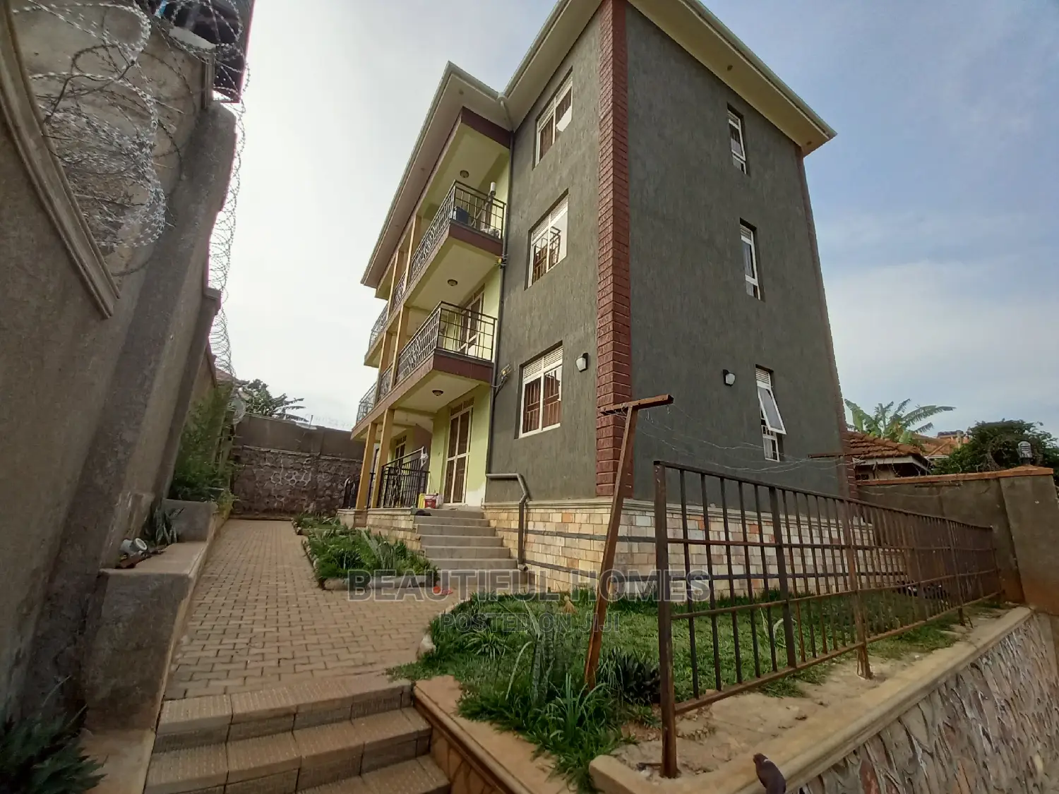 Furnished 2bdrm Block of Flats in Kisaasi, Nakawa for Sale