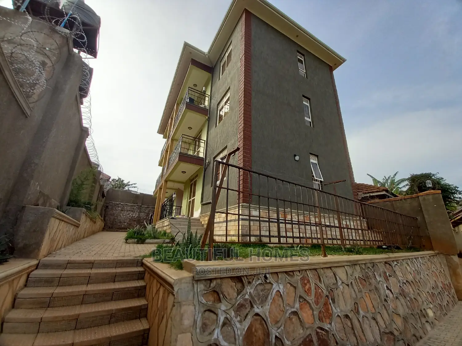 Furnished 2bdrm Apartment in Kisaasi Near The, Central Division