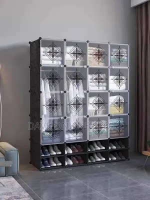 4 Column Plastic Closet With a Shoe Rack