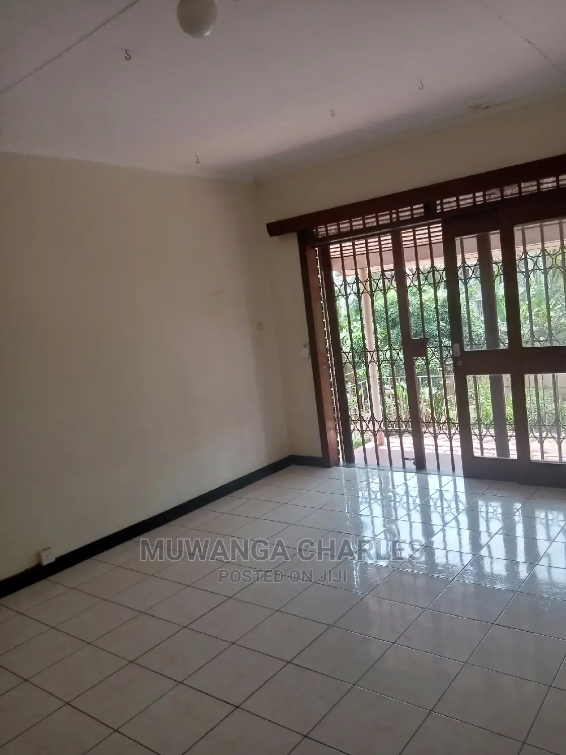 5bdrm Duplex in Fs Properties Ltd, Central Division for Rent
