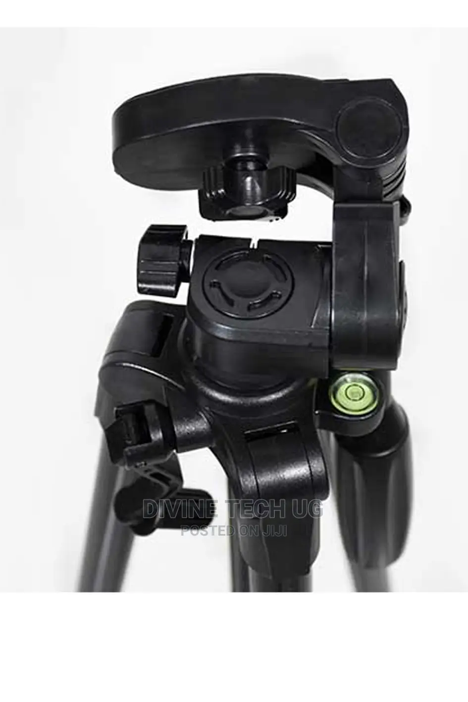 Phone and Camera Tripod Stand With the Remote and a Bag
