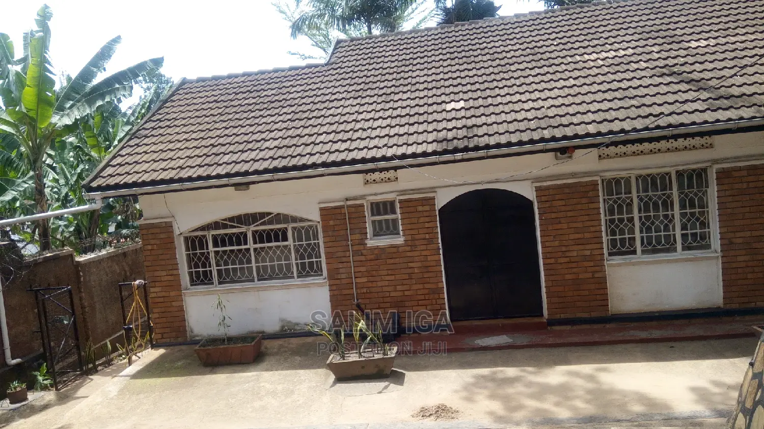 4bdrm Bungalow in Kololo Property, Central Division for Rent