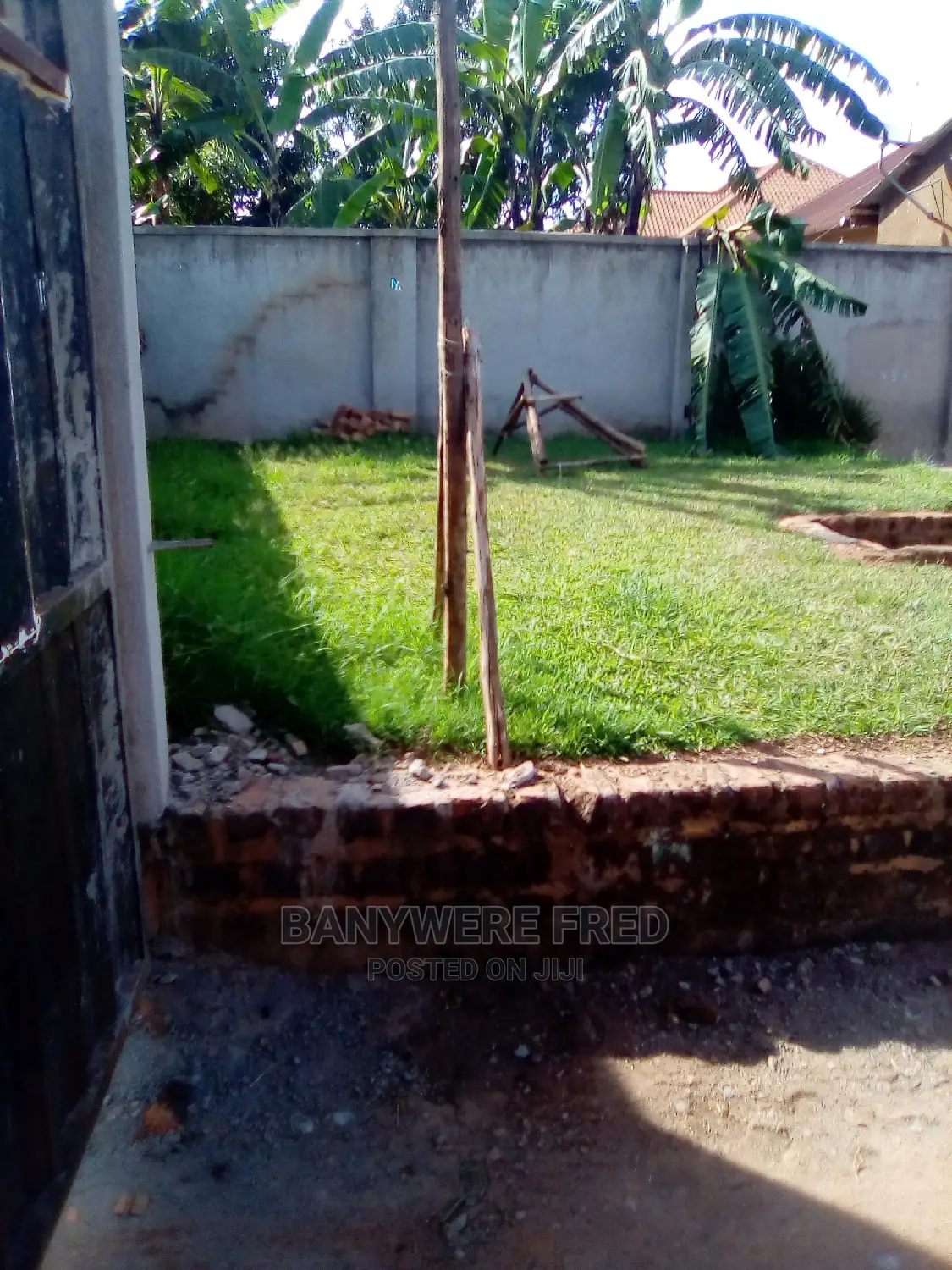 Furnished 3bdrm Bungalow in Kira for Sale