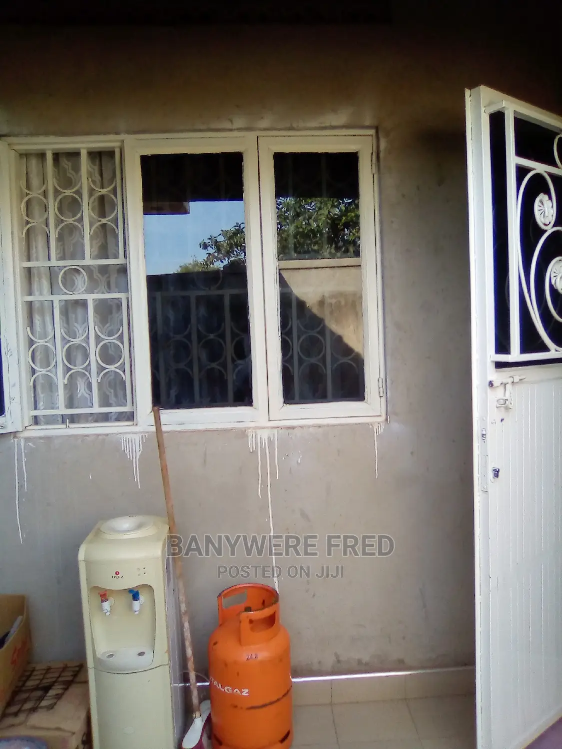 Furnished 3bdrm Bungalow in Kira for Sale