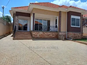 Furnished 4bdrm House in Kira Tarmacked for Sale