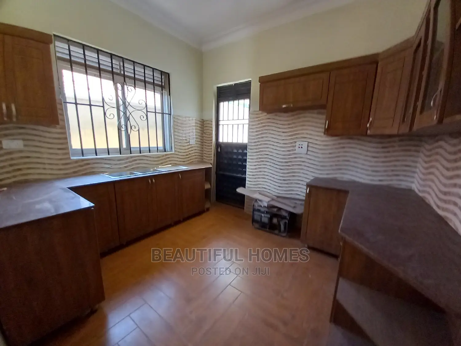 Furnished 4bdrm House in Kira Wealthy Estate for Sale