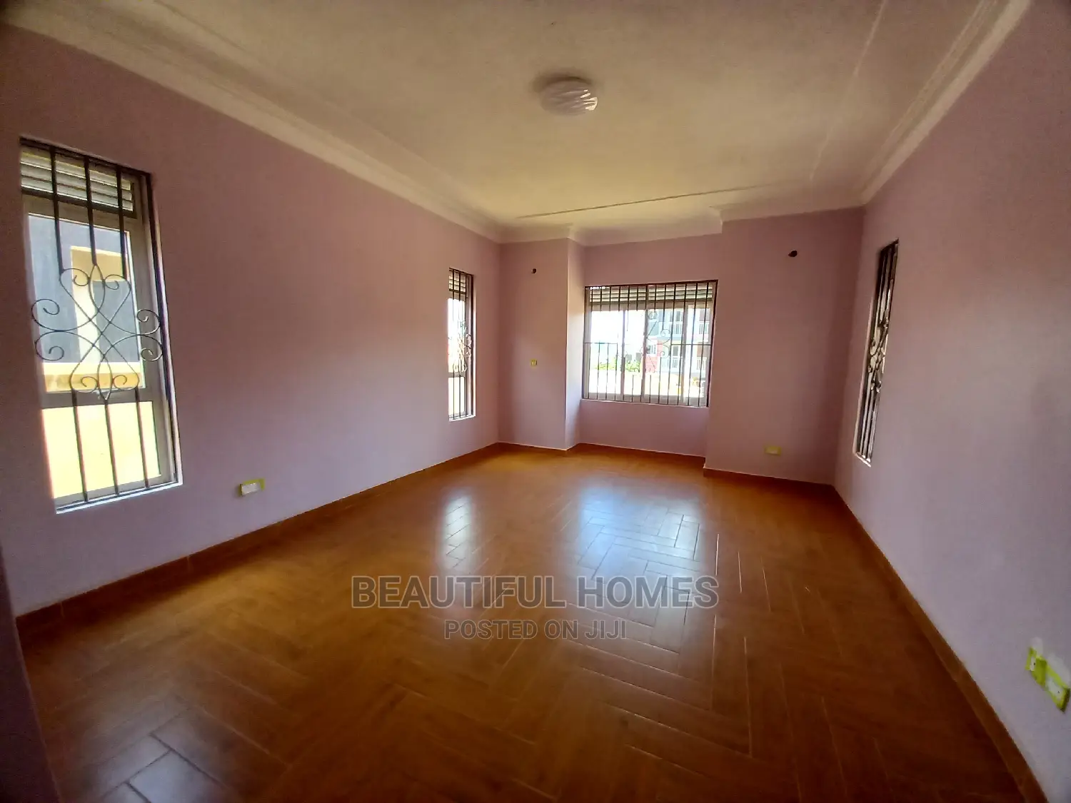 Furnished 4bdrm House in Kira Wealthy Estate for Sale