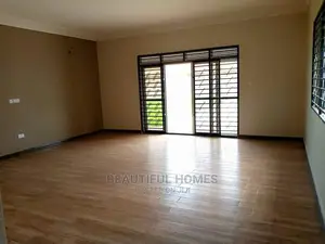 Furnished 4bdrm House in Kira Upscale for Sale