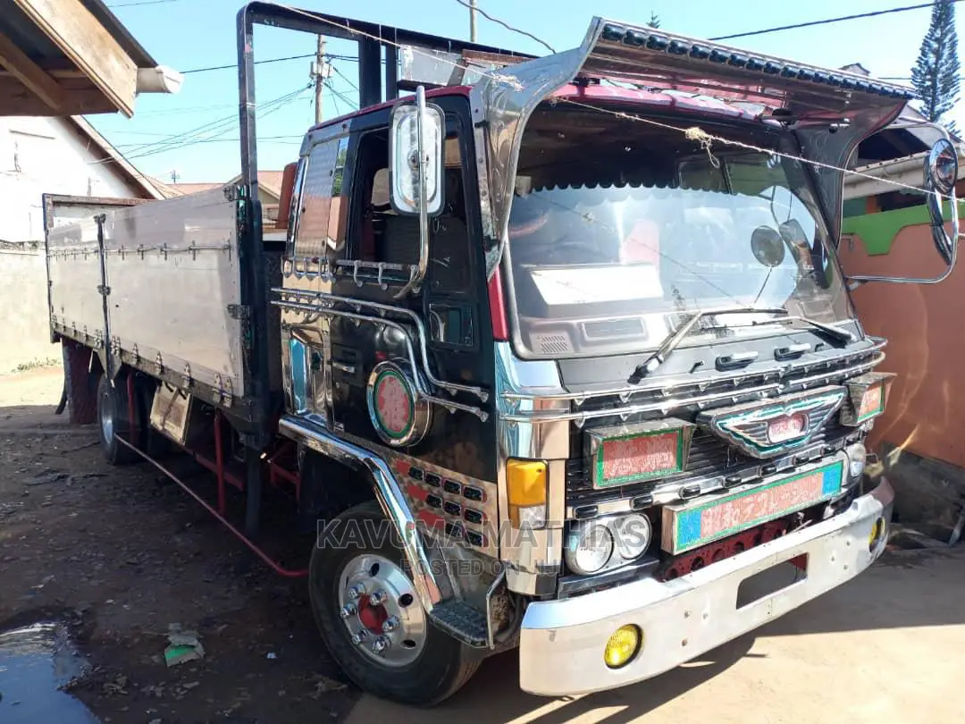 Isuzu 4tone Truck