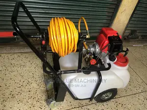 Photo - 60 Litre Garden Sprayer