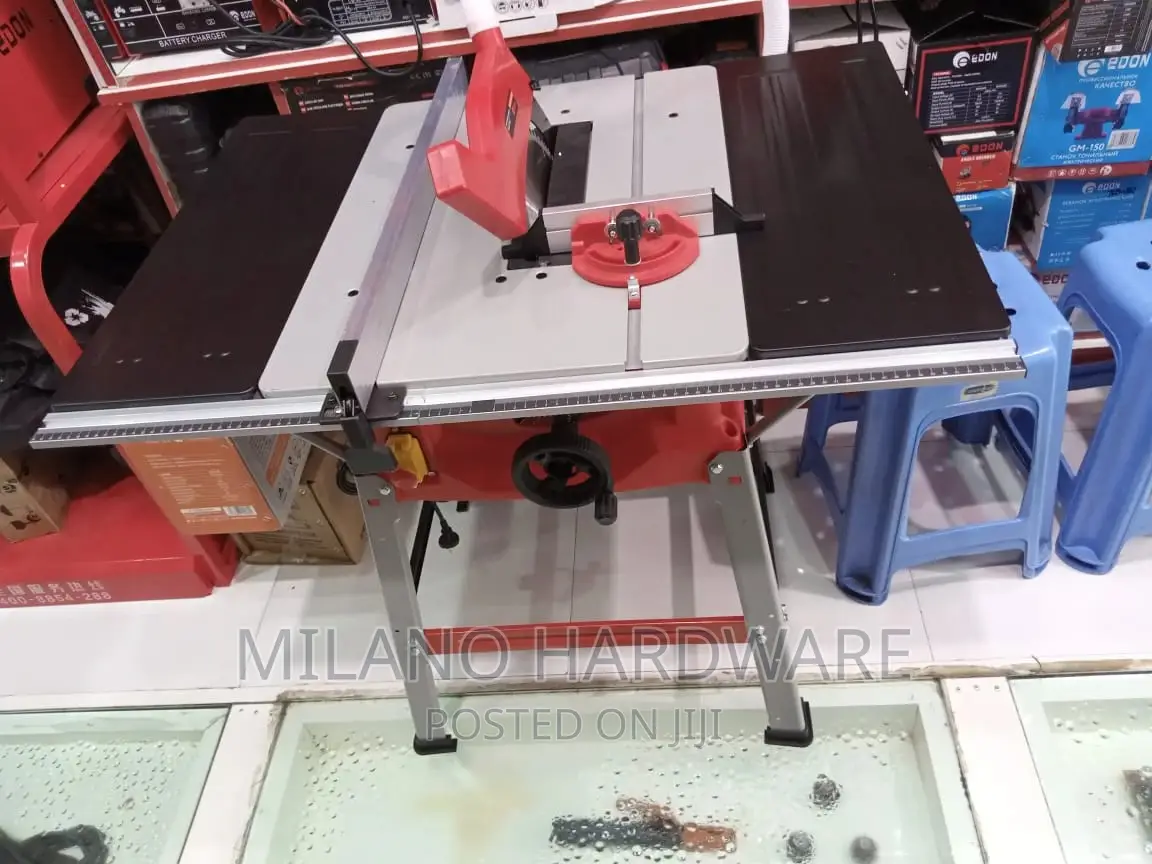 Table Saw Machine