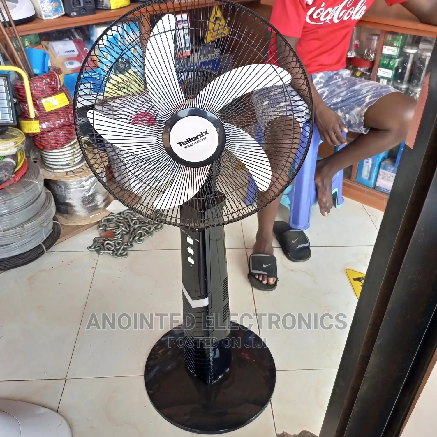 Rechargeable Stand With a a Bluetooth