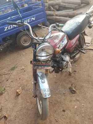 Bajaj Pulsar 135 LS 2017 Yellow