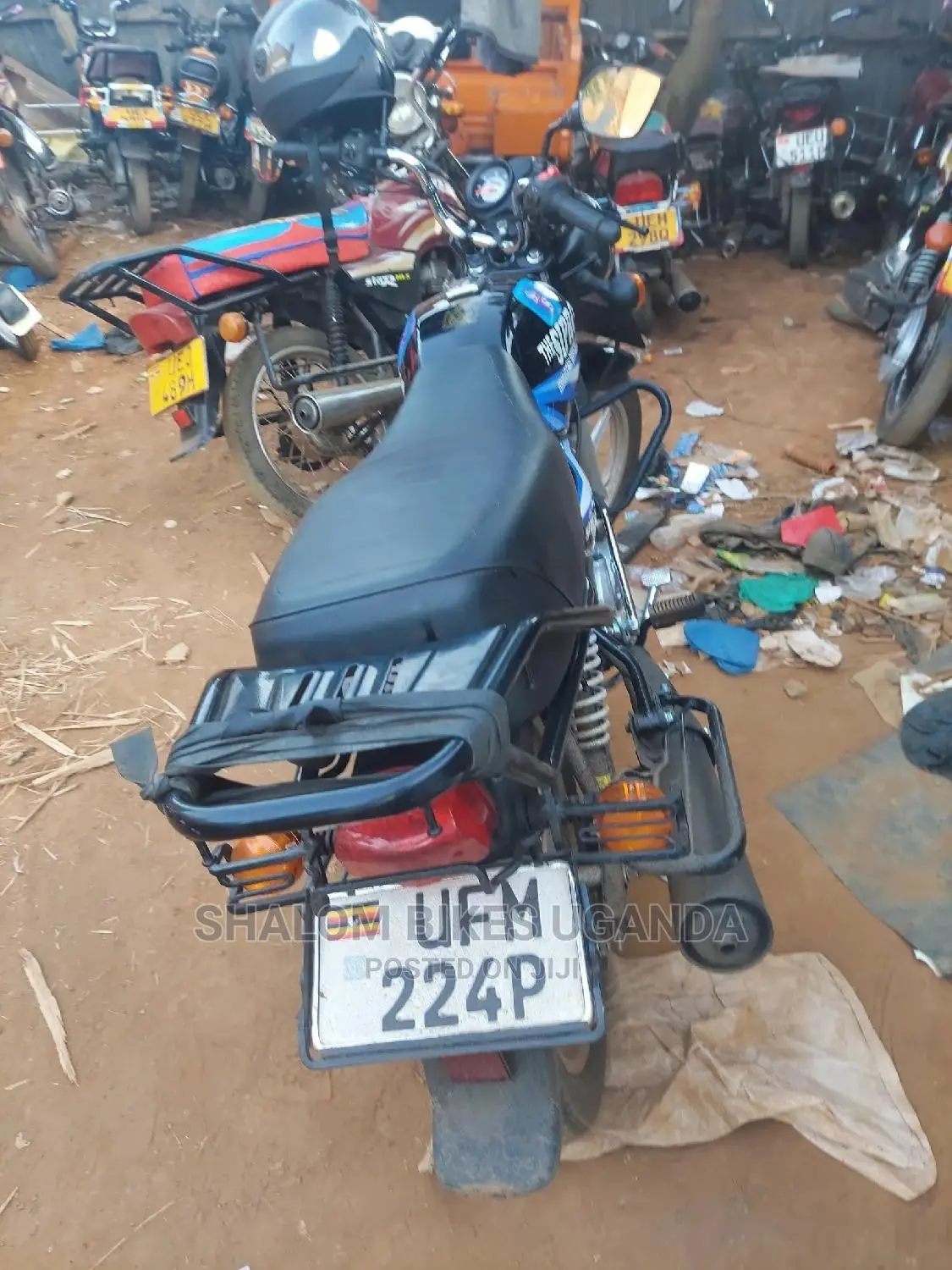 TVS Apache 180 RTR 2022 Black