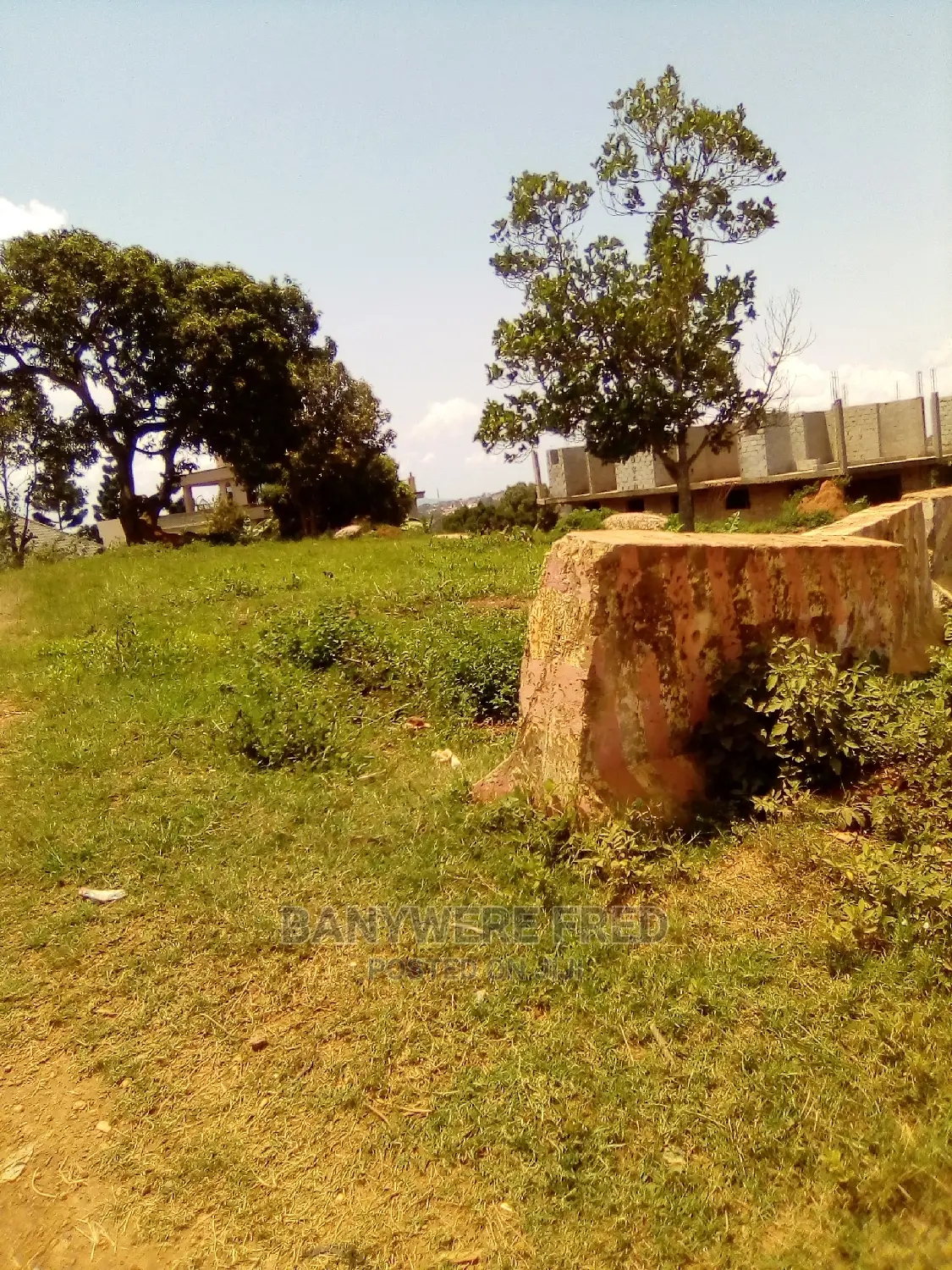 100/100 Plot for Sale in Kasubi Bweyogerere