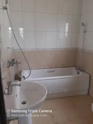 5bdrm Maisonette in Munyonyo, Central Division for Rent