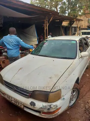 Toyota Corona 1997 White
