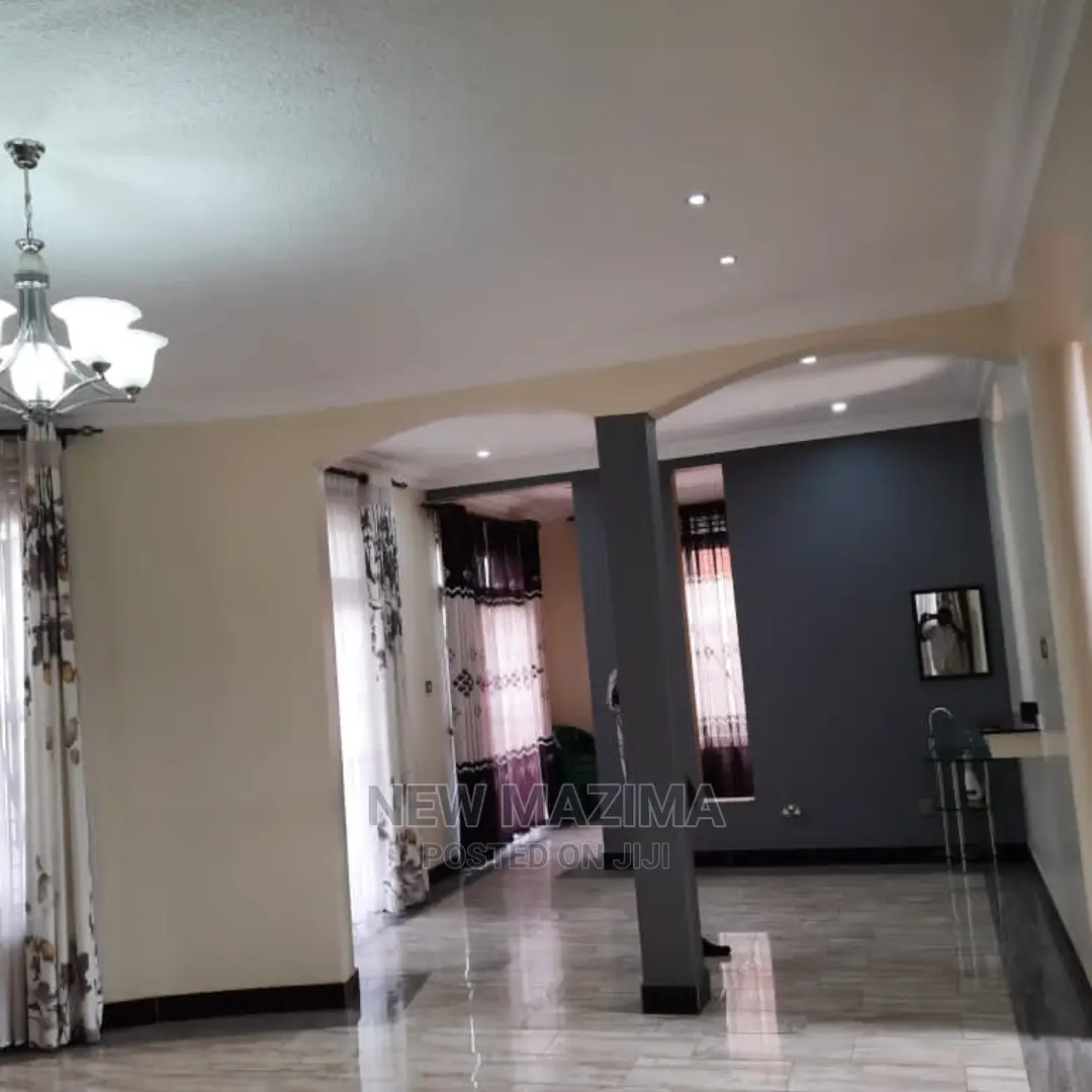 5bdrm House in Muyenga Heights, Division a for Sale