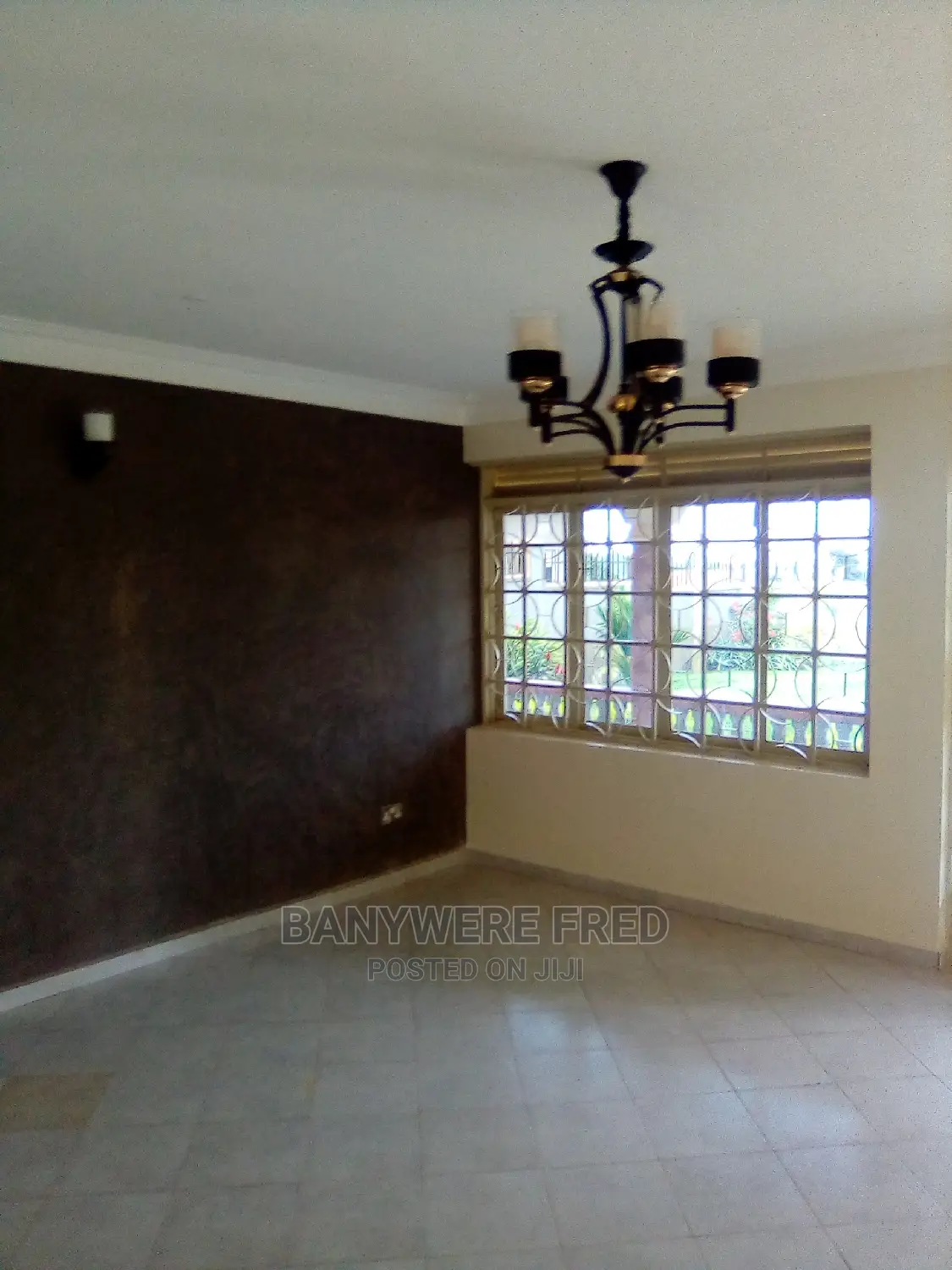 Furnished 6bdrm Apartment in Kira for Sale