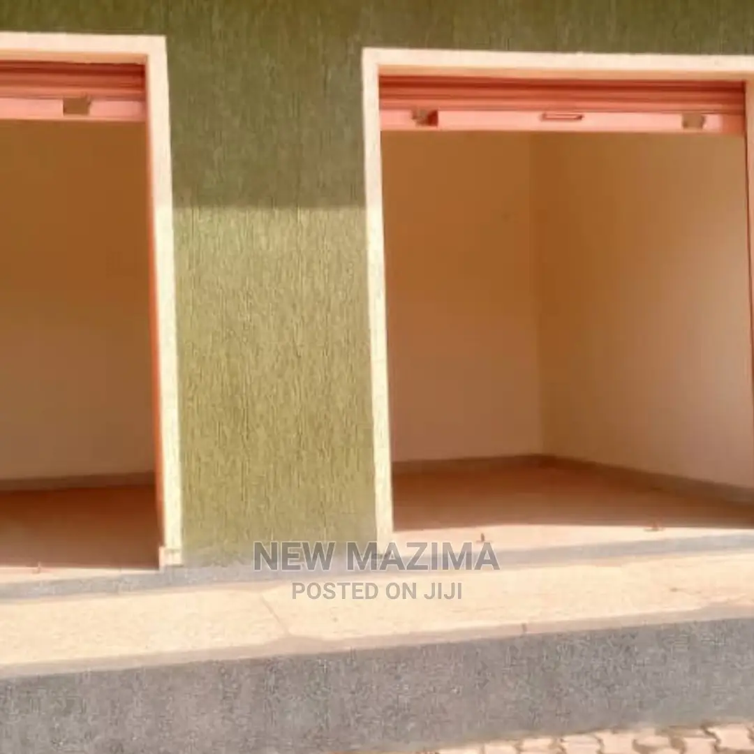 Very Bisy Commercial Shops for Rent in Heart of Makindye